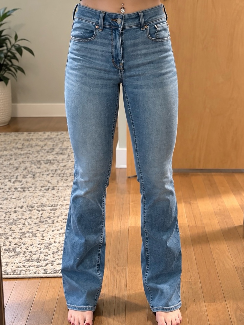 American Eagle Kick Boot jeans with Next Level Stretch size 6 LONG